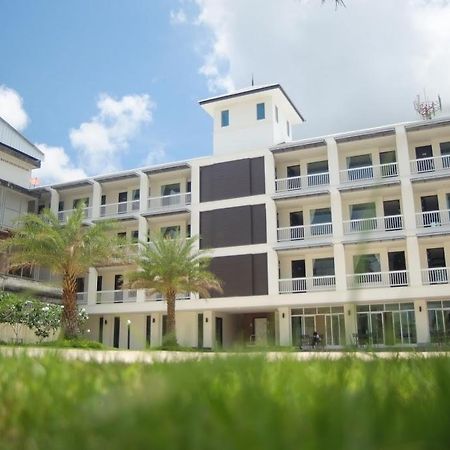 Panatara Hotel Csumphon Kültér fotó